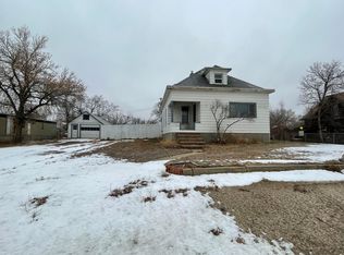 208 Richards Ave E, Alexander, ND 58831