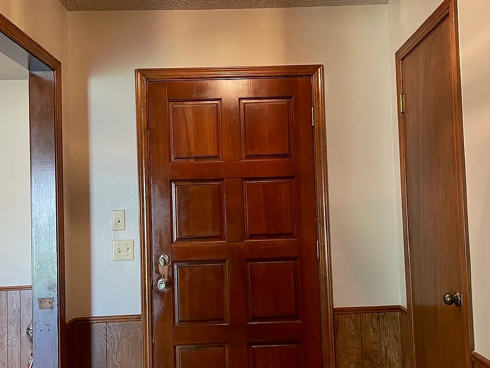 12605 Oakland Cir