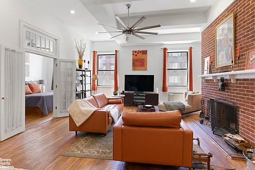 521 W 47th St #3D Photo 1
