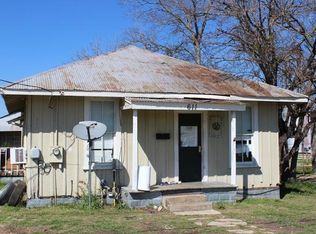611 Wassa St, Lockhart, TX 78644