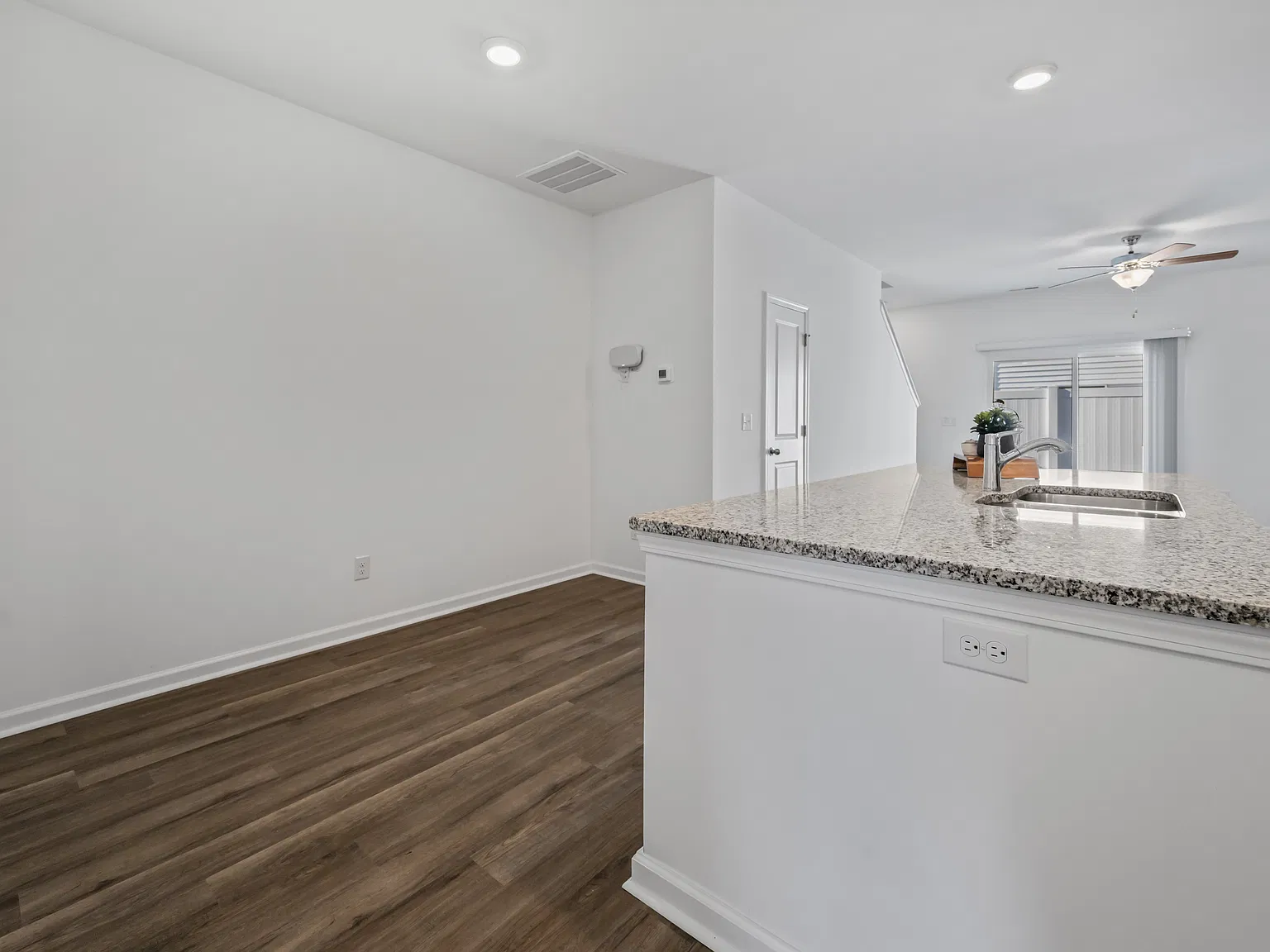 Coastal Haven — Photo 2