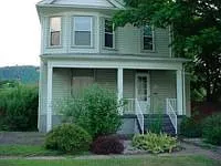 2501 Hess Ave photo 1