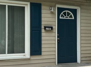 21151 Atlantic Ave, Warren, MI 48091