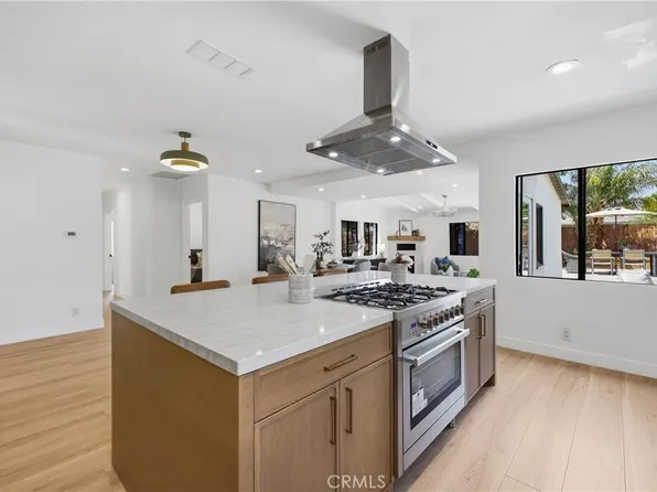 6845 Aura Ave, Reseda, CA 91335