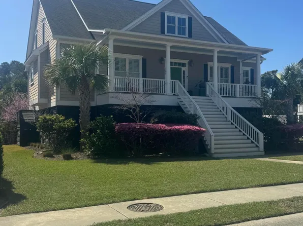 1828 Delacourt Ave, Mount Pleasant, SC 29466