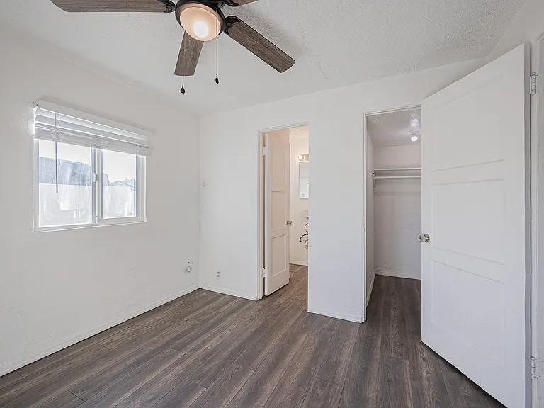 2537 E Willetta, Phoenix Az — Photo 10