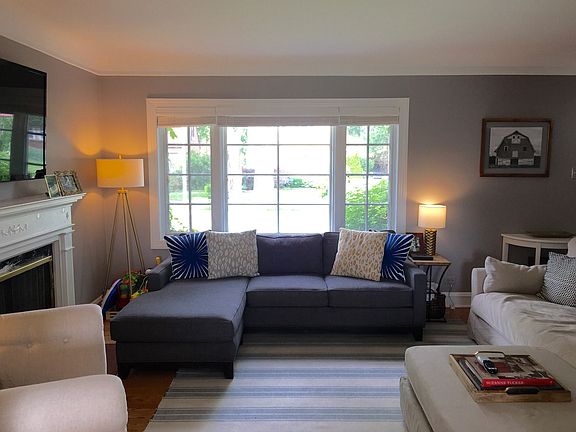 4th image of 9531 Lacrosse Ave