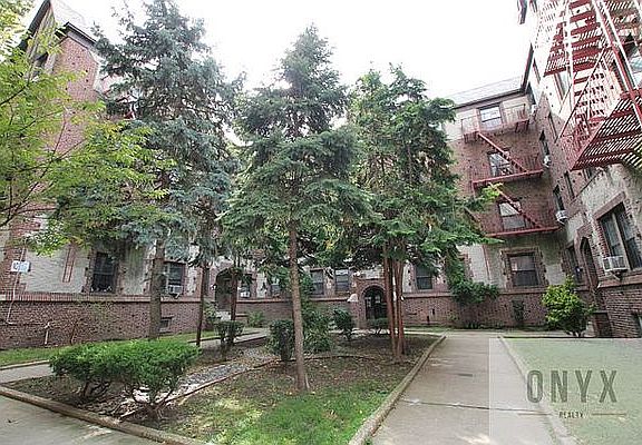 5th image of 62-64 Saunders St #S1