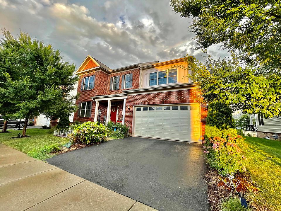 Beautiful house in and out. Modern layout. beautiful outdoors. 2 car garage. Lake and trails down the road and many other attractions and things to do