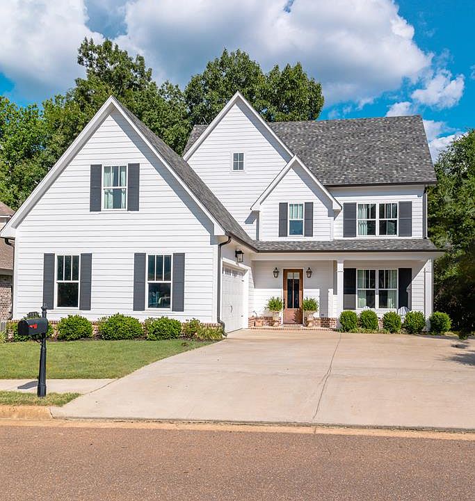 1st image of 514 Canterbury Dr