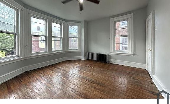 3rd image of 441 E Walnut Ln APT 2