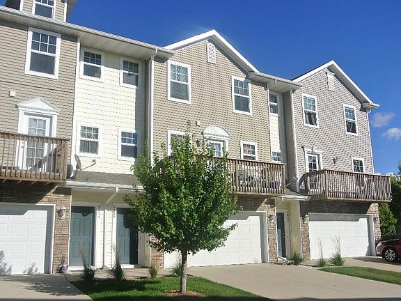 2nd image of 4807 NE Milligan Ln