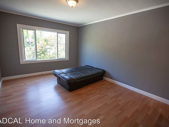 4th image of 714-716 Monterey Blvd