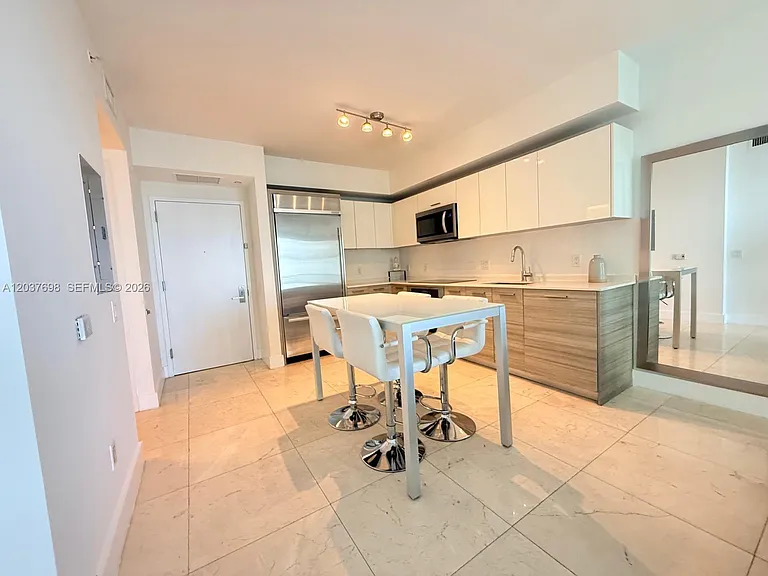 1300 Brickell Bay Dr #1904 — Photo 8