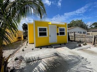 413 N East St, Lake Worth, FL 33460