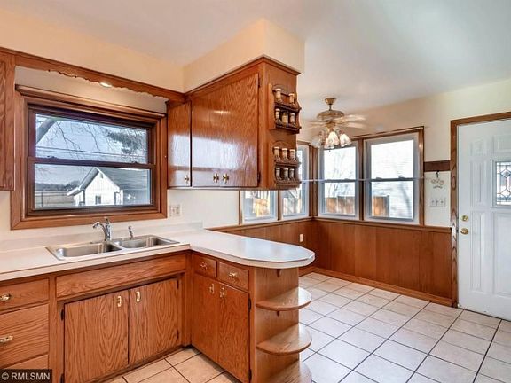 5th image of 5709 Regent Ave N