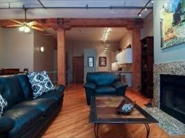 5235 N Ravenswood Ave APT 10, Chicago, IL 60640