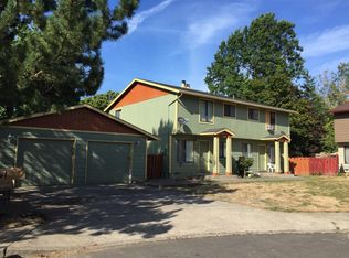 945 NE Scott Ct, Gresham, OR 97030