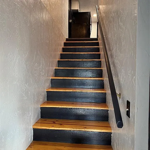 21 SW 1st Ave #21A — Photo 3