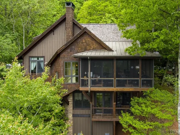 826 Highlands Cove Drive, Highlands, NC 28741