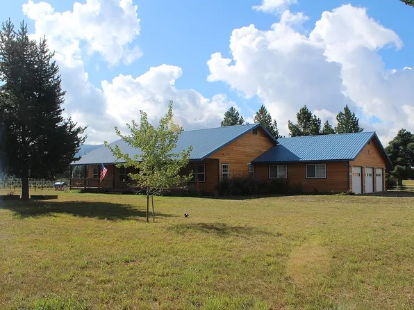 332 Doe Rd, Naples, ID 83847