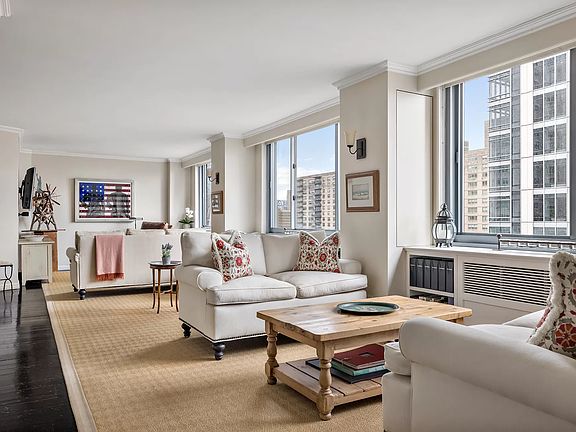 2nd image of 2025 Broadway