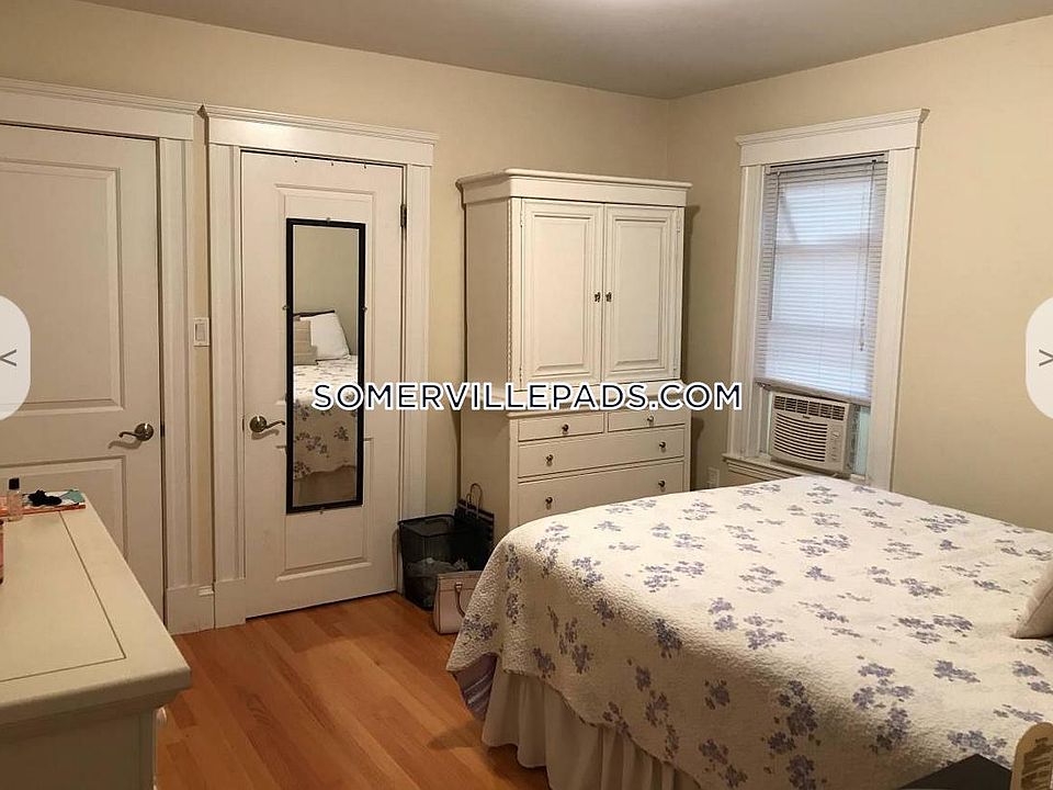 2nd image of 60 Farragut Ave #U1a