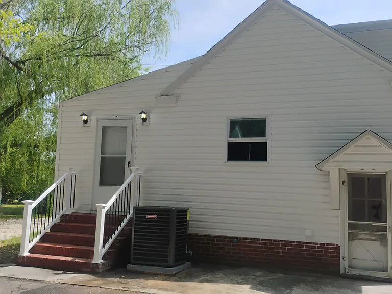 8706 Bi State Blvd — Photo 36