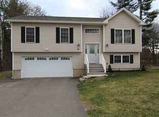 56 Starling Dr, Bangor, ME 04401
