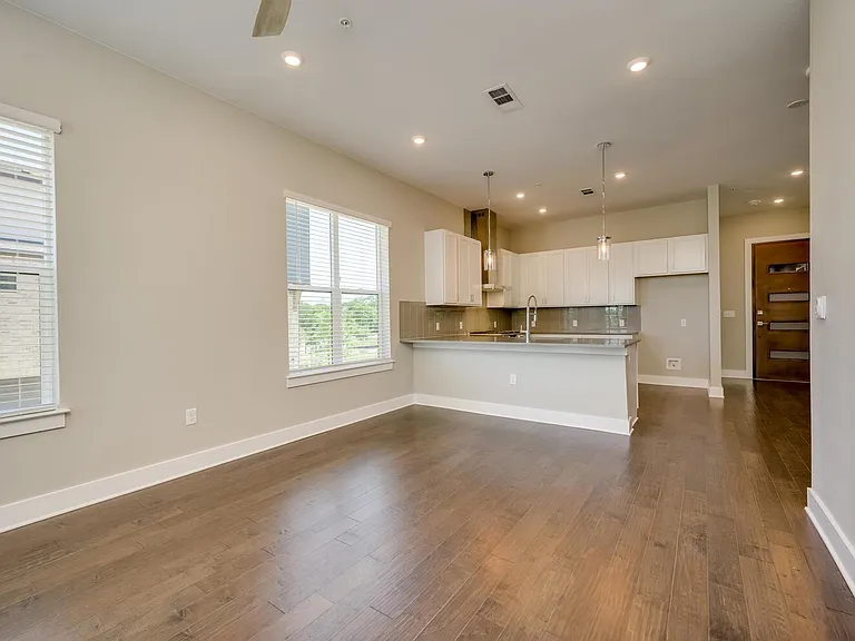4325 Jackson Ave #2105 — Photo 24