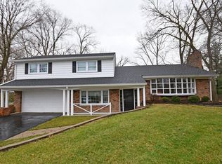 5658 Mapleridge Dr, Madeira, OH 45227