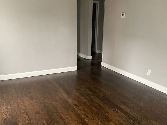 3rd image of 527 S Napoleon Ave