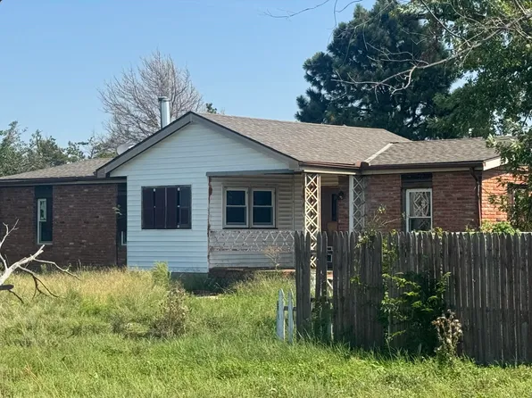 7560 S Hoover Rd, Haysville, KS 67060