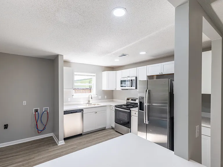 504 Heritage Dr — Photo 11