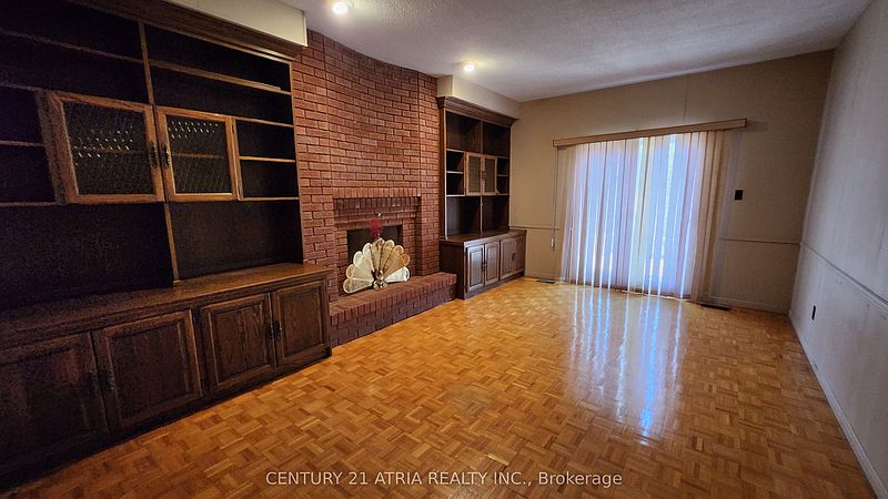Toronto House for rent - 4 Bedrooms — photo 7