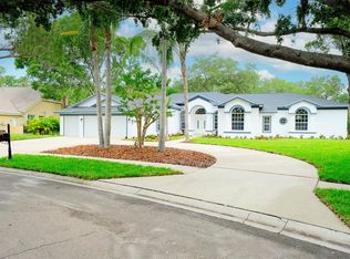 3689 Embassy Cir, Palm Harbor, FL 34685