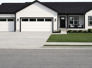 116 Oak St, Hudson, IA 50643