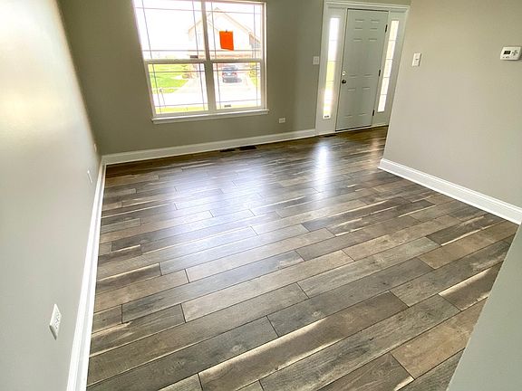 4th image of 5326 Bentgrass St