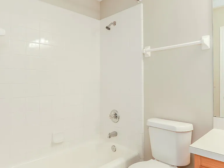 1829 Northglen Cir — Photo 12