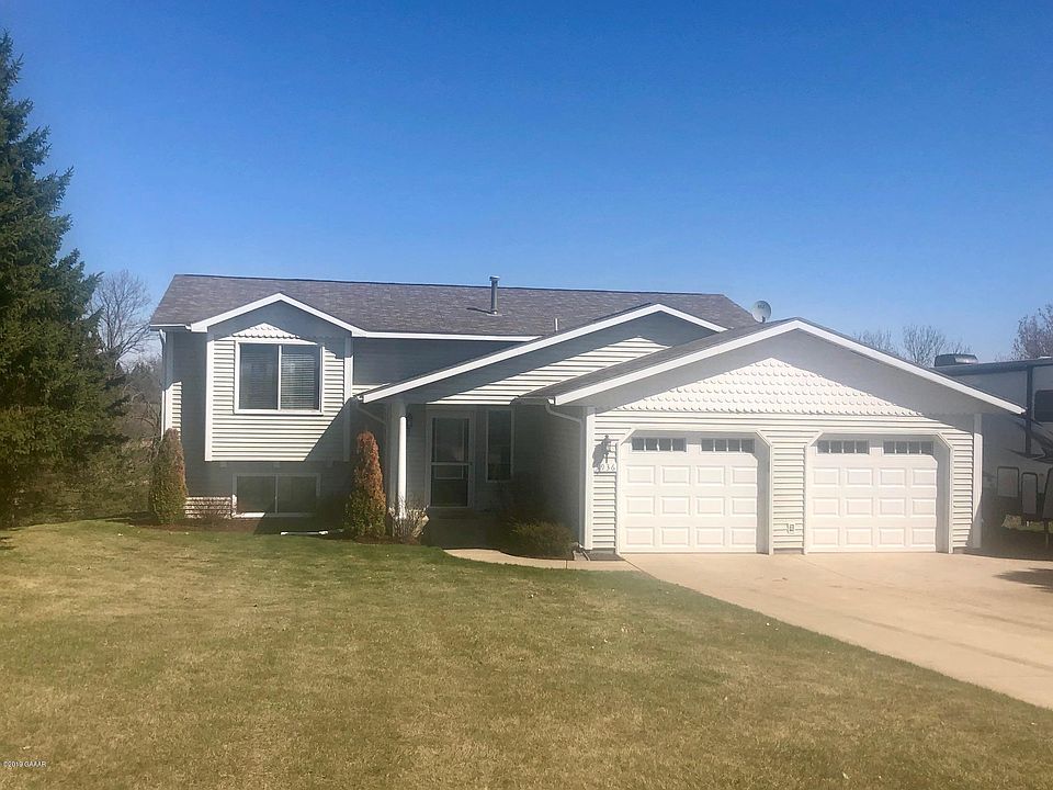 1st image of 3936 Sunny Brook Dr NW