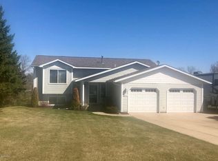 3936 Sunny Brook Dr NW, Alexandria, MN 56308