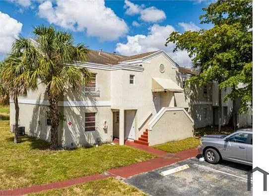 2581 NW 56th Ave #F — Photo 3
