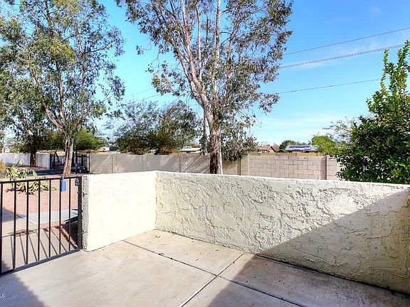 3rd image of 1916 W Morningside Dr Unit 88