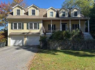 30 Shore Rd, Wellesley, MA 02482