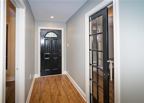 4th image of 419 Warrington Dr