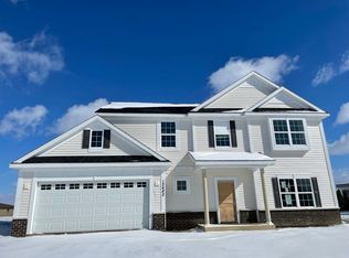 12482 Palmira Blvd, Fort Wayne, IN 46818