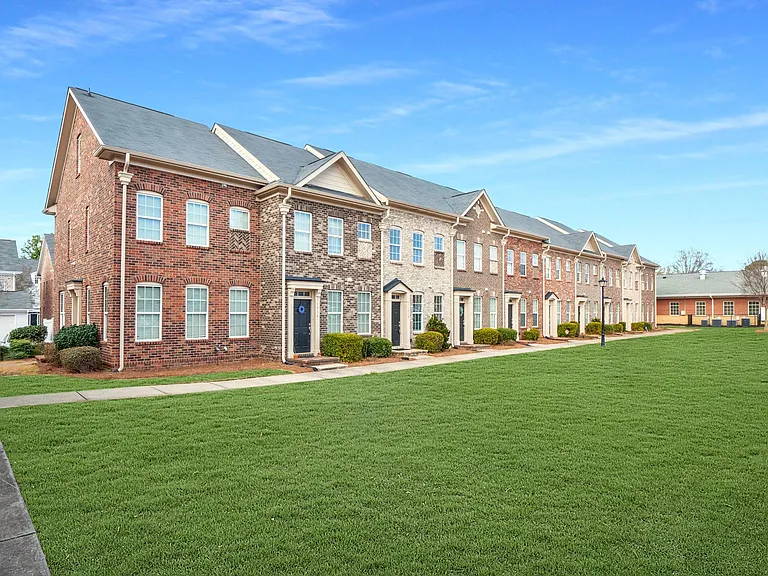 11012 Cedar Walk Ln — Photo 2