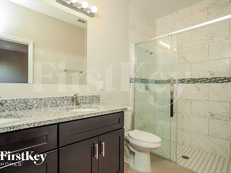 568 Hummingbird Ct — Photo 9