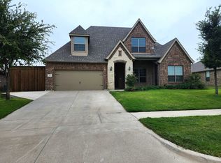 406 Belmont Dr, Midlothian, TX 76065