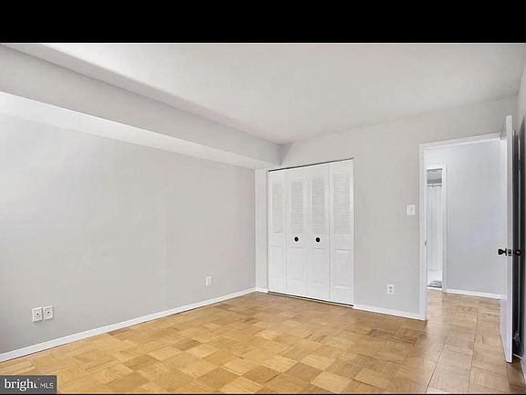 4th image of 11415 Commonwealth Dr APT 202